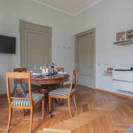 Appartement Garibaldi's Balcony By Rent Côme