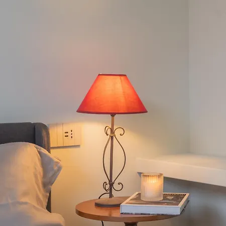 Garibaldi's Balcony By Rent Côme