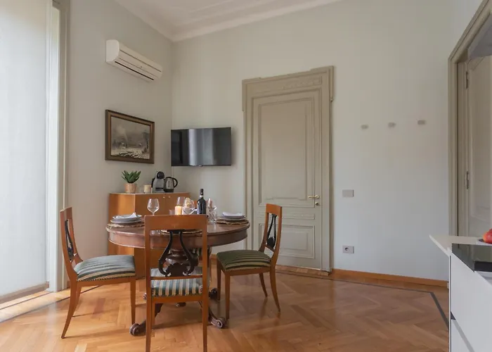 Garibaldi's Balcony By Rent Apartmán