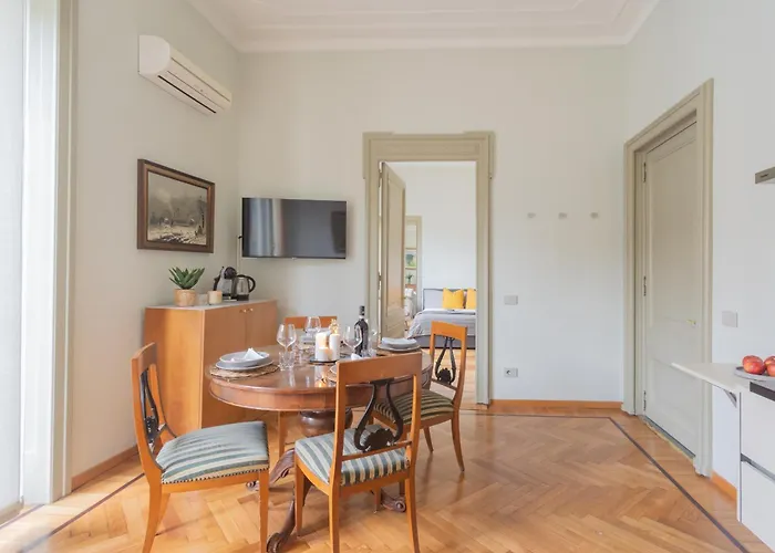 Garibaldi's Balcony By Rent Como