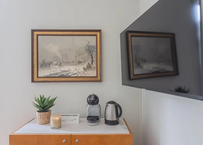 Garibaldi's Balcony By Rent Apartmán