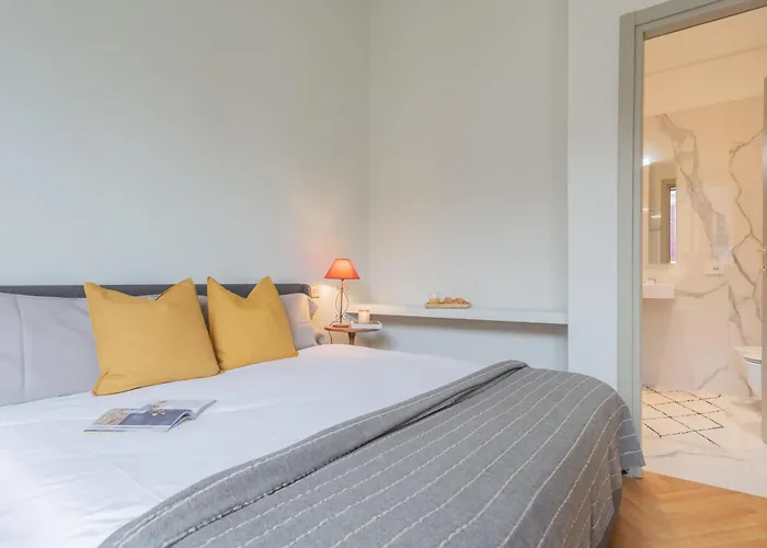 Garibaldi's Balcony By Rent *