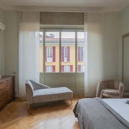 Garibaldi's Balcony By Rent * Como