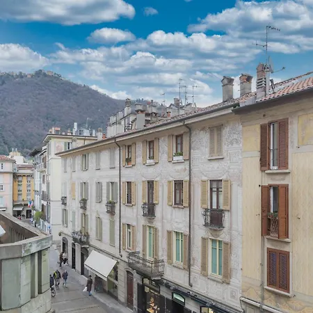 Garibaldi's Balcony By Rent *